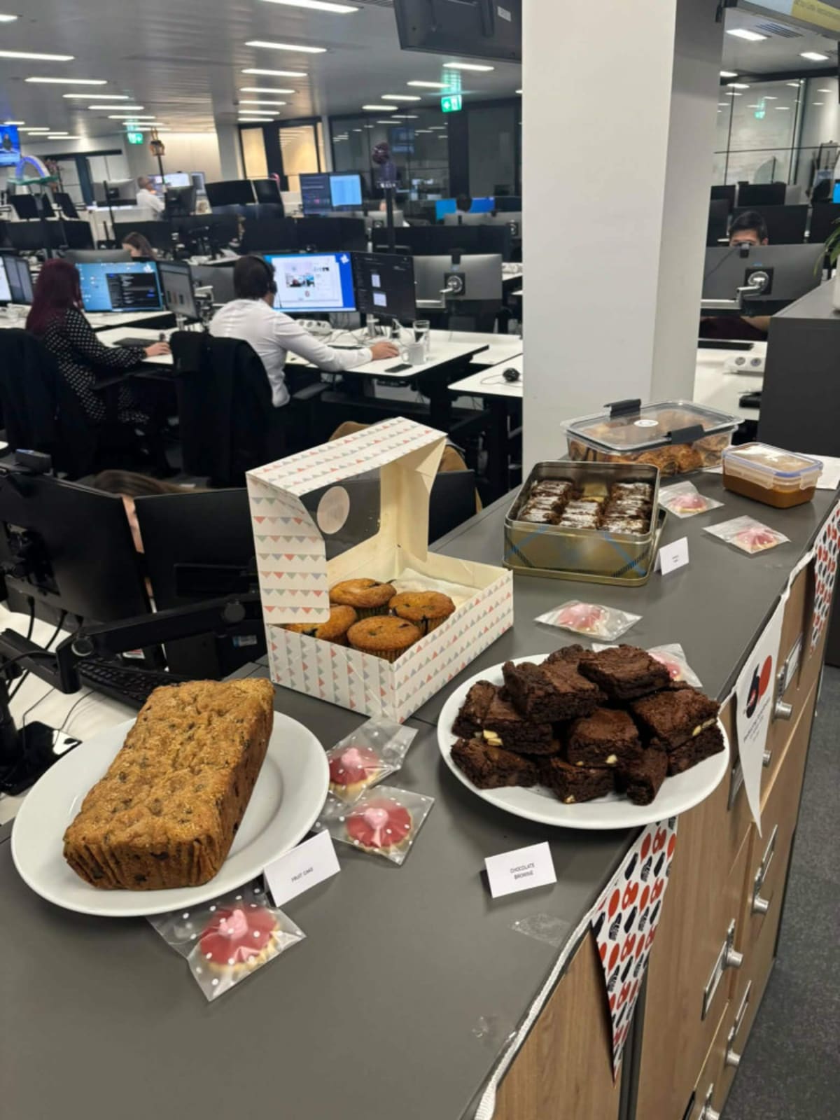 London Bake Sale Raises £1,340 to Fight Senior Loneliness - Image 5