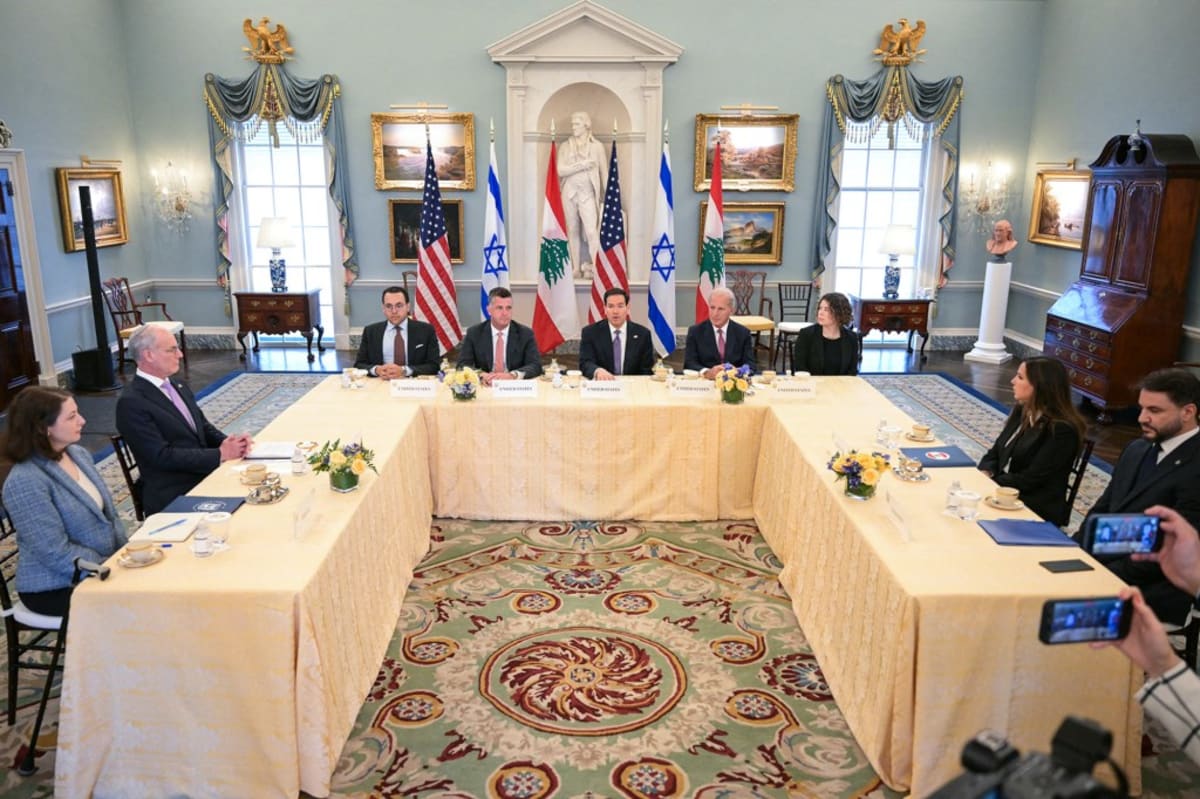 Israel and Lebanon Hold First Peace Talks in 33 Years - Image 3