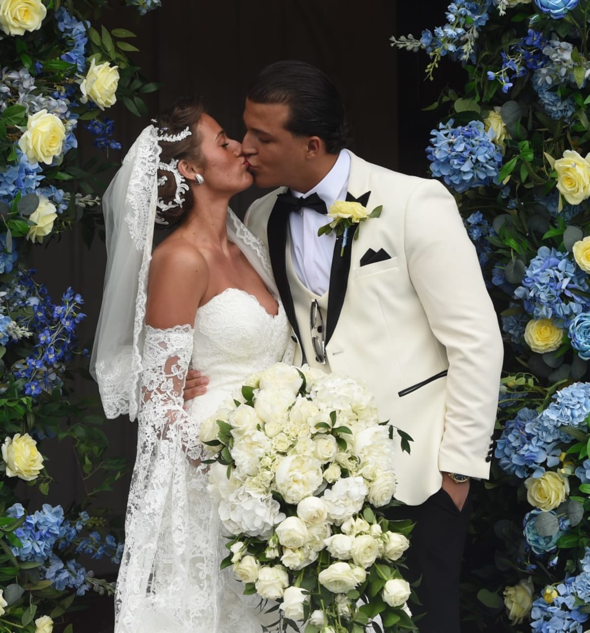 Tyson Fury's Daughter, 16, Marries in White Crocs - Image 3