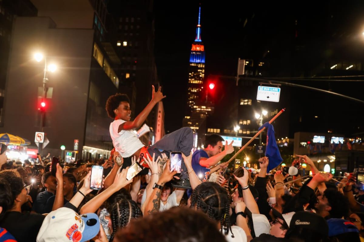 NYC Goes Wild as Knicks Take 2-0 Finals Lead - Image 3