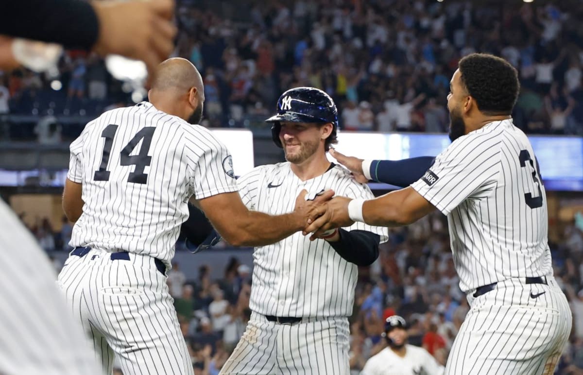 Yankees Rally From Brink to Win Thriller in 10 Innings - Image 3