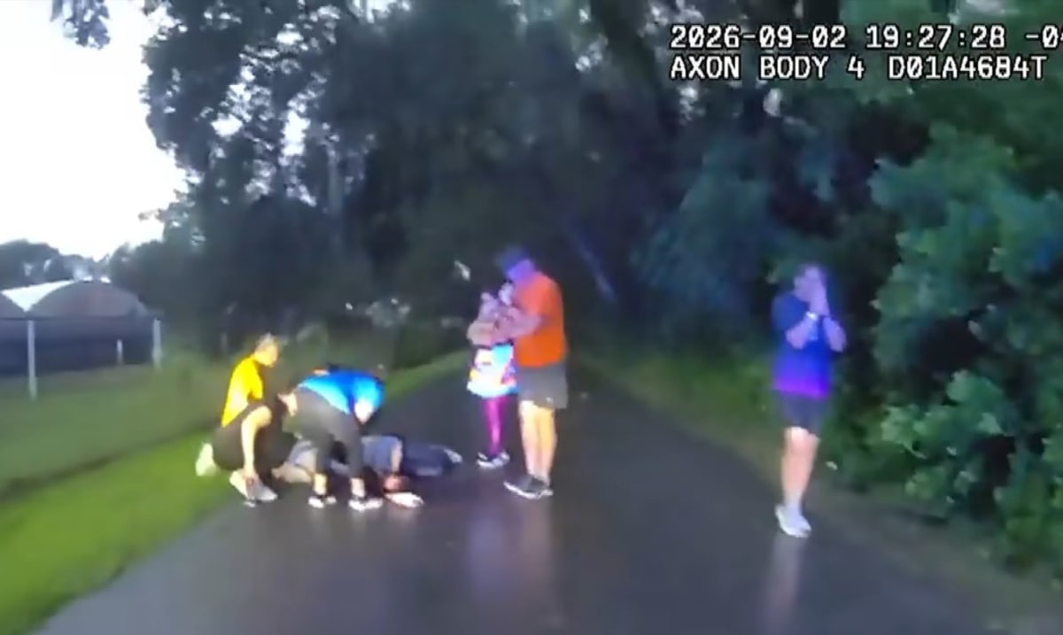 Florida Couple Survives Lightning Strike Thanks to Strangers - Image 5