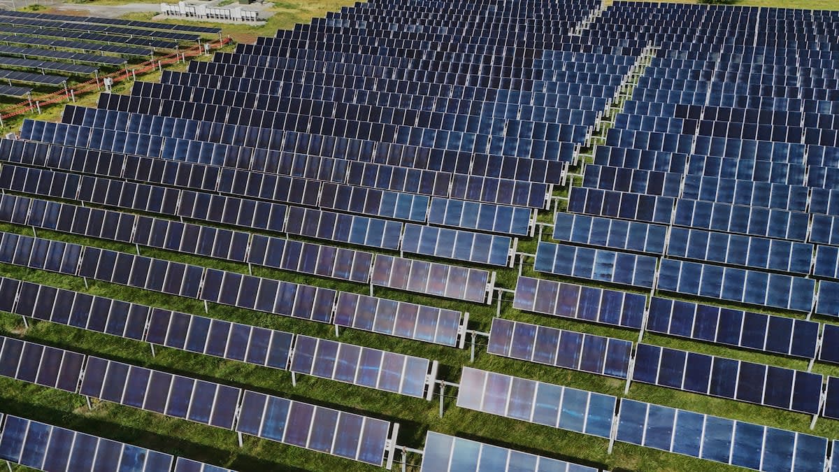 Judge Restores $7B Solar Program for 900,000 Families