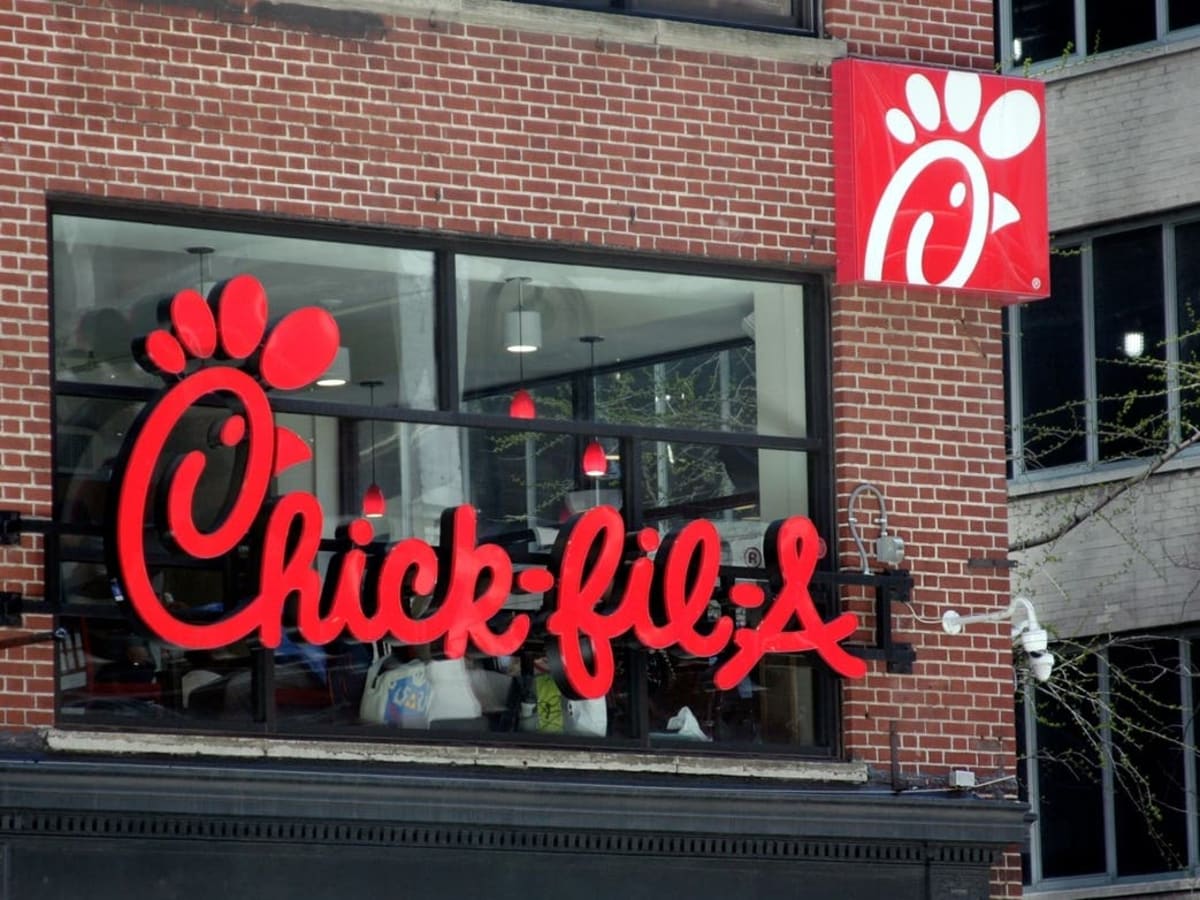 Teen Gets $25K Chick-fil-A Scholarship From CEO Himself