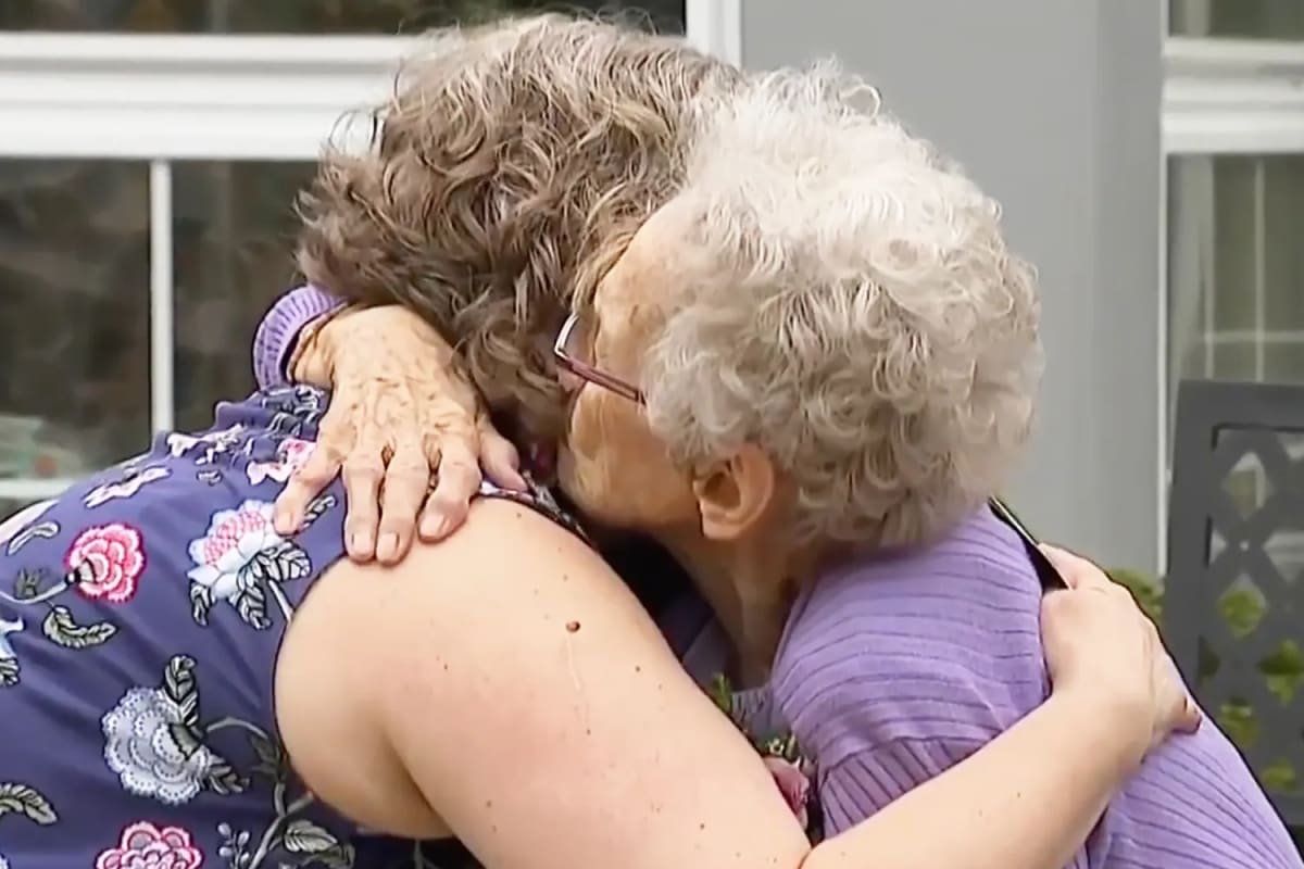 Nurse Saves Preemie in 1972, Now 95 and Still Family - Image 3