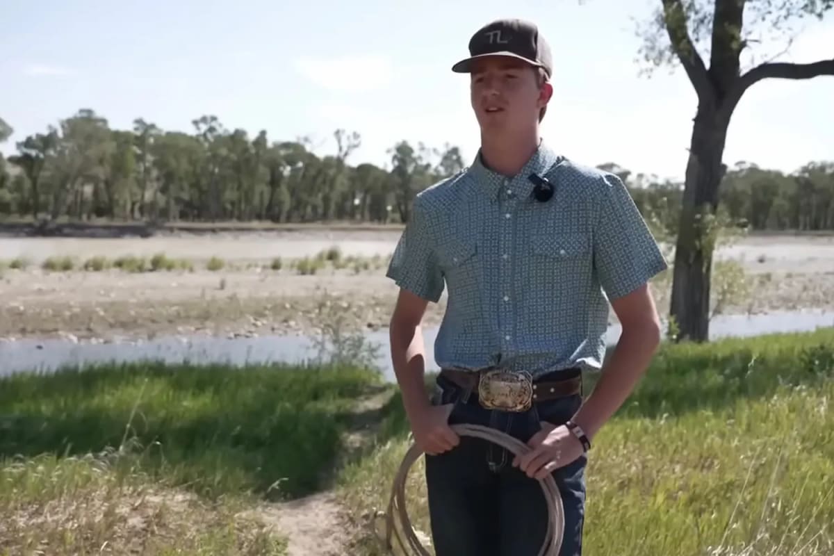 Teen Cowboy Lassos Drowning Man From Montana River - Image 4
