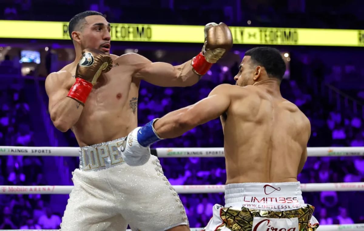 Teofimo Lopez Wins Third Title After Eye Cut and Knockdown - Image 3