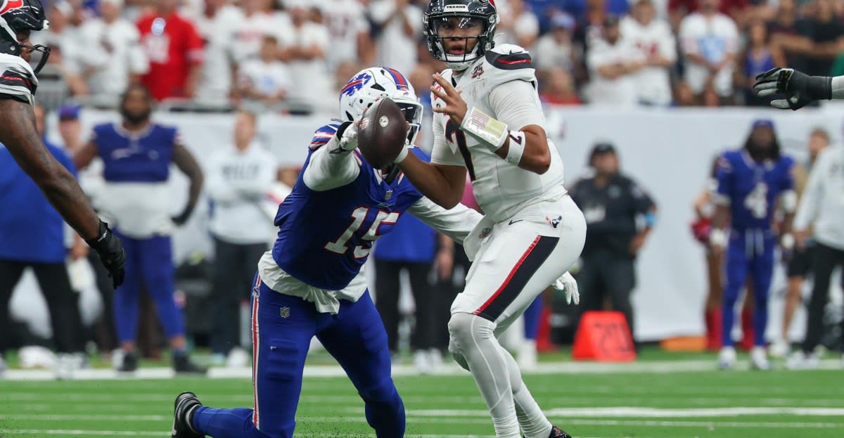 Bills' Greg Rousseau Seals Win With 2 Strip Sacks in Game