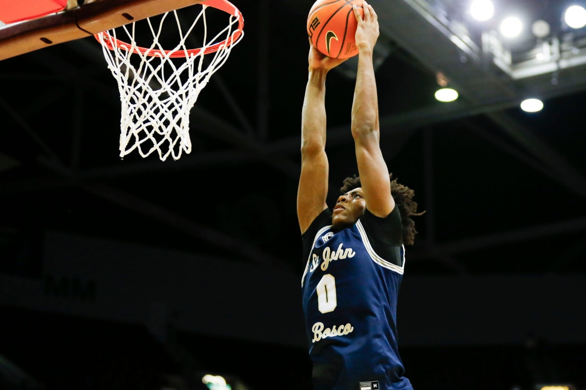 Michigan Blows Out No. 1 Arizona to Reach National Title Game - Image 4