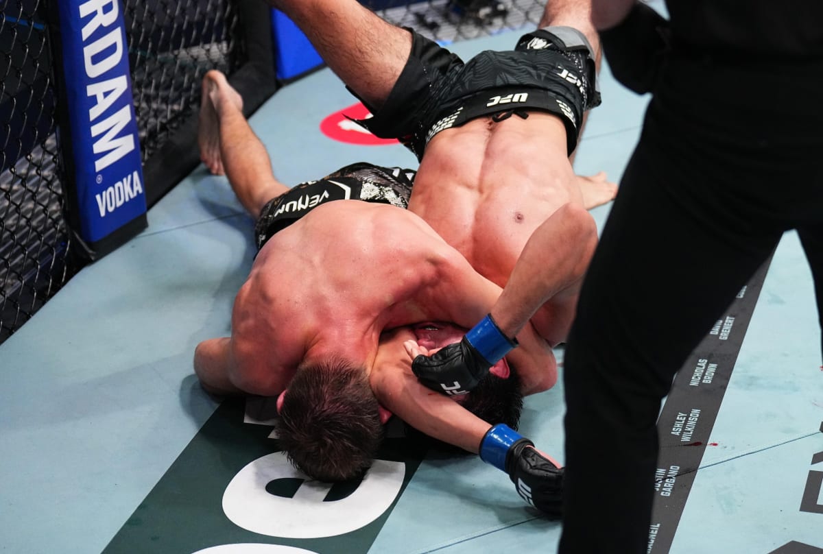 UFC Fighter Wins with 8-Second Submission Miracle - Image 2