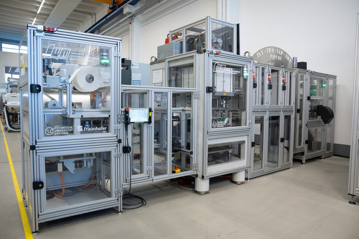 German Scientists Seal Paper Packages with Lasers, No Glue - Image 4