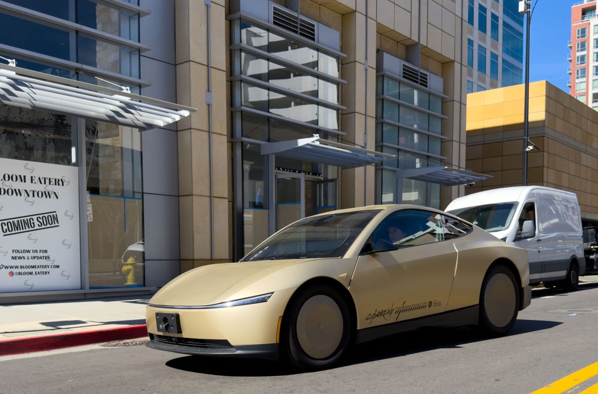 Retractable Studded Tires Cut Road Damage and Noise - Image 3