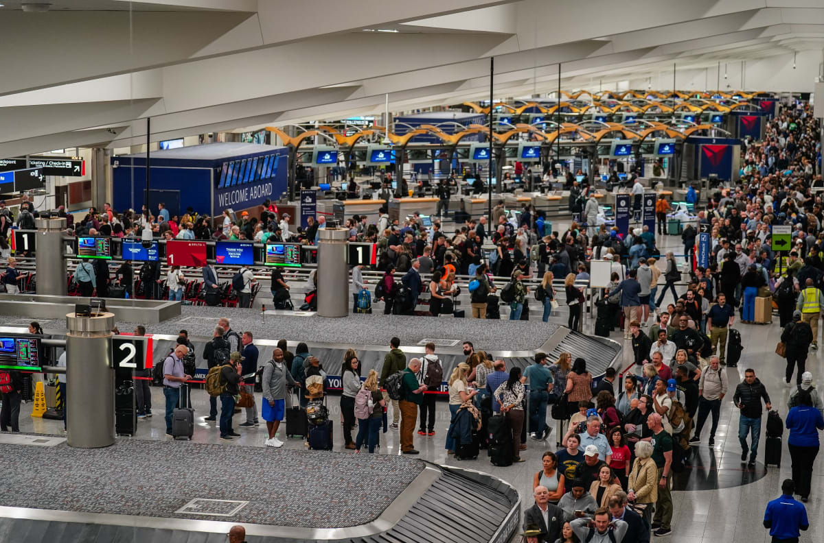 Retractable Studded Tires Cut Road Damage and Noise - Image 5