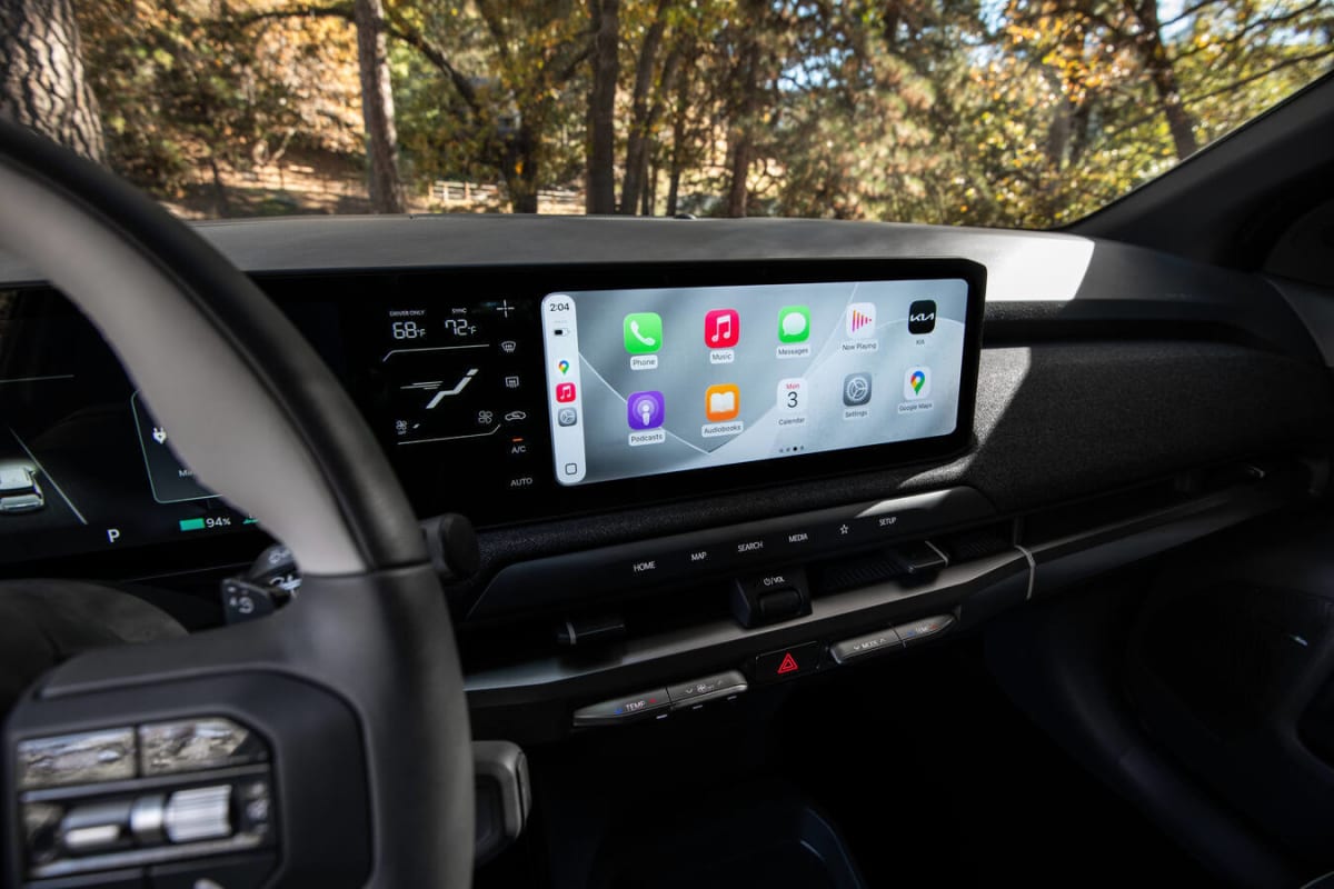 Kia's Affordable EV3 SUV Arrives in US With 320-Mile Range - Image 4