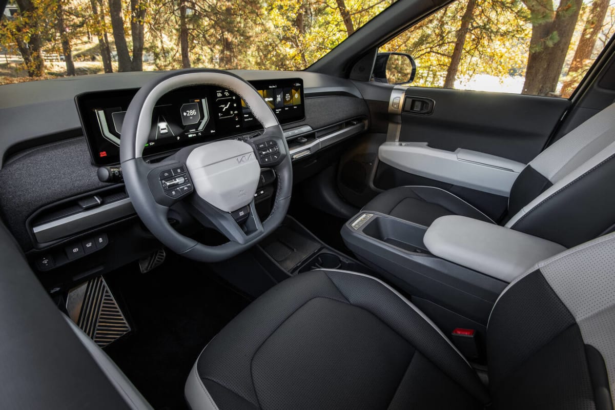 Kia's Affordable EV3 SUV Arrives in US With 320-Mile Range - Image 5