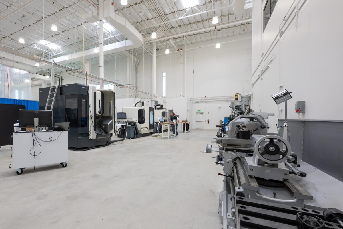 Ford's California Lab Works to Build $30,000 Electric Cars - Image 4