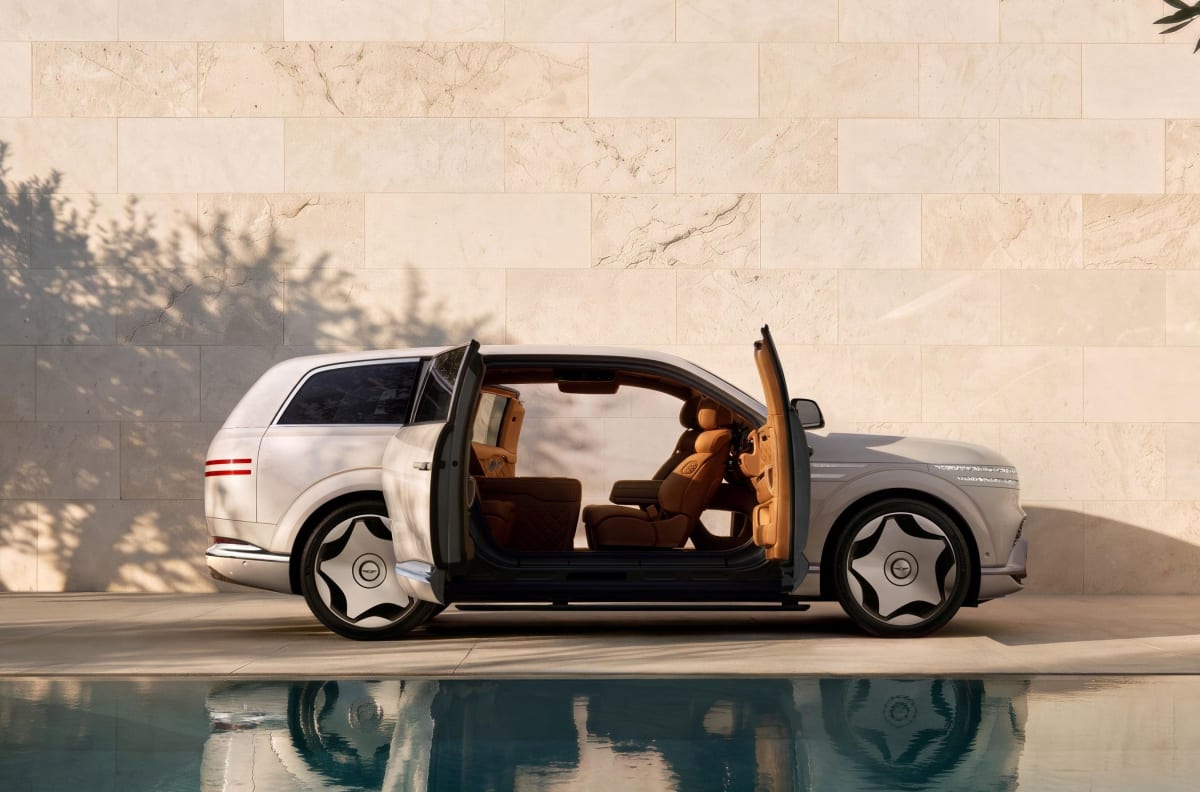 Genesis GV90 SUV Features Doors That Disappear - Image 2