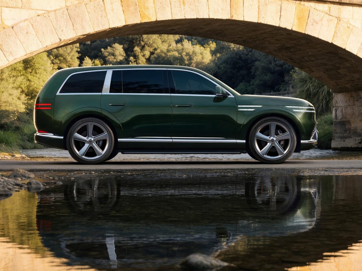 Genesis GV90 SUV Features Doors That Disappear - Image 5