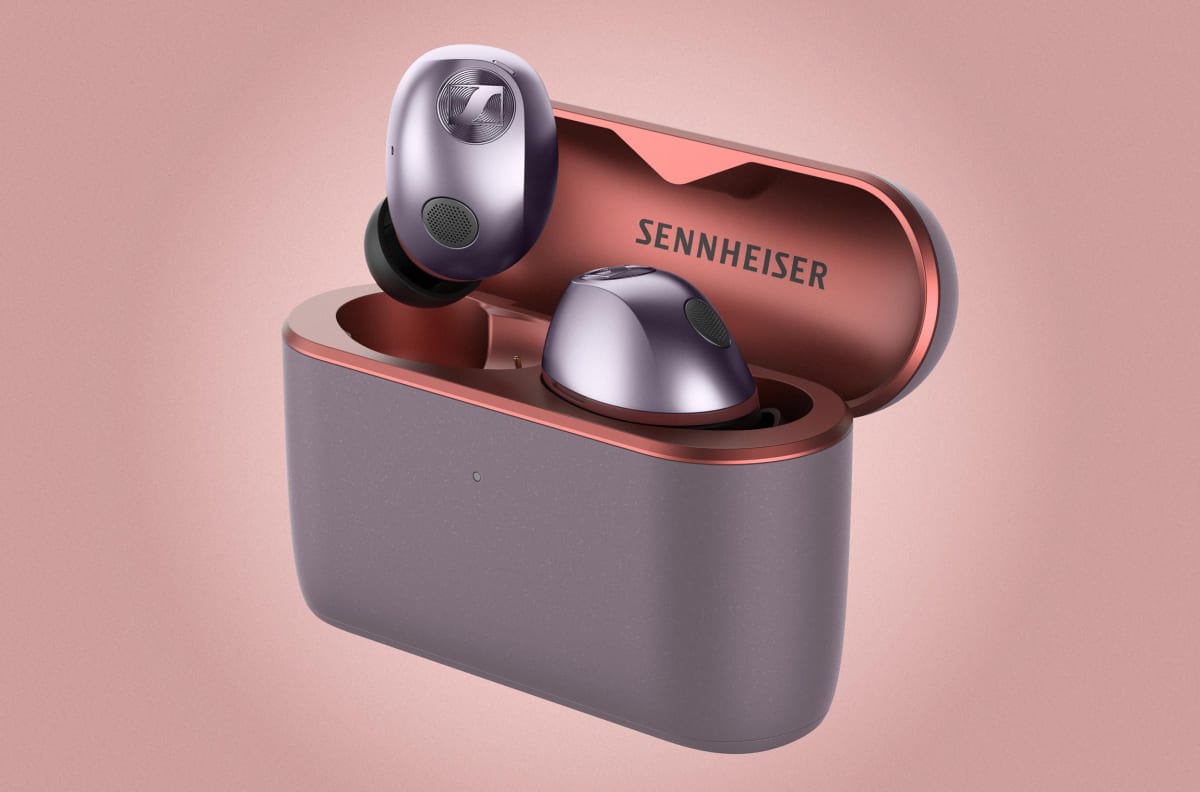 Sennheiser's $300 Earbuds Let You Replace the Battery Yourself - Image 2