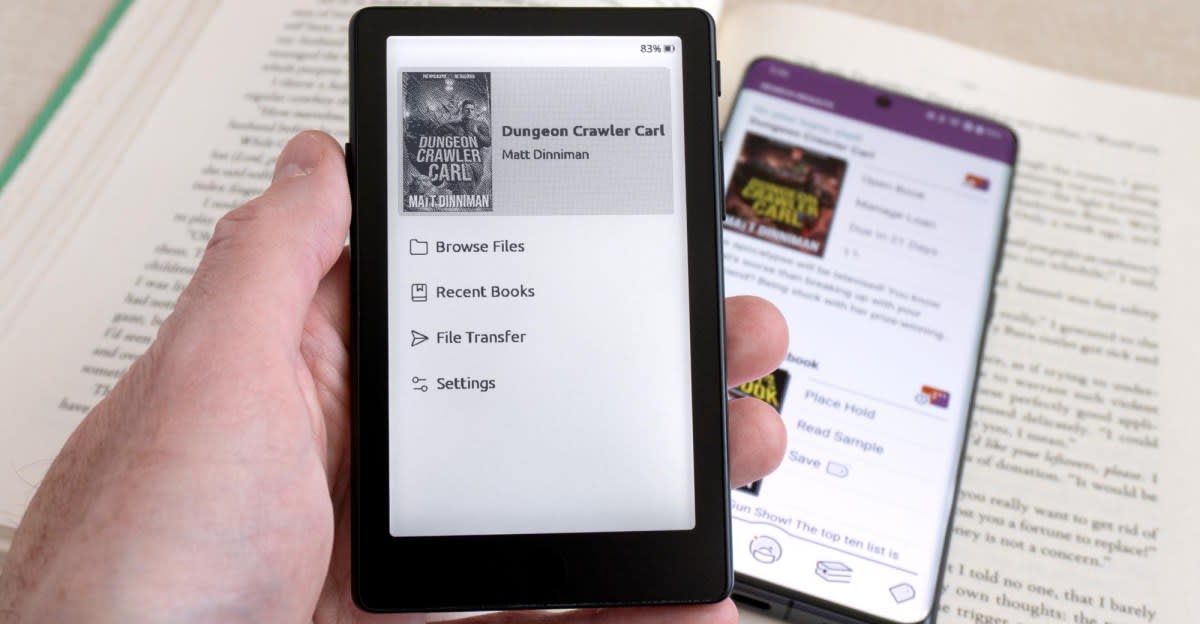 Tiny E-Readers Now Access Library Books for Free