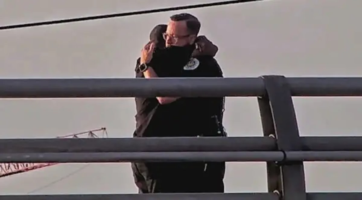 Nashville police Lieutenant Mike Hotz in uniform smiling, known for compassionate crisis intervention