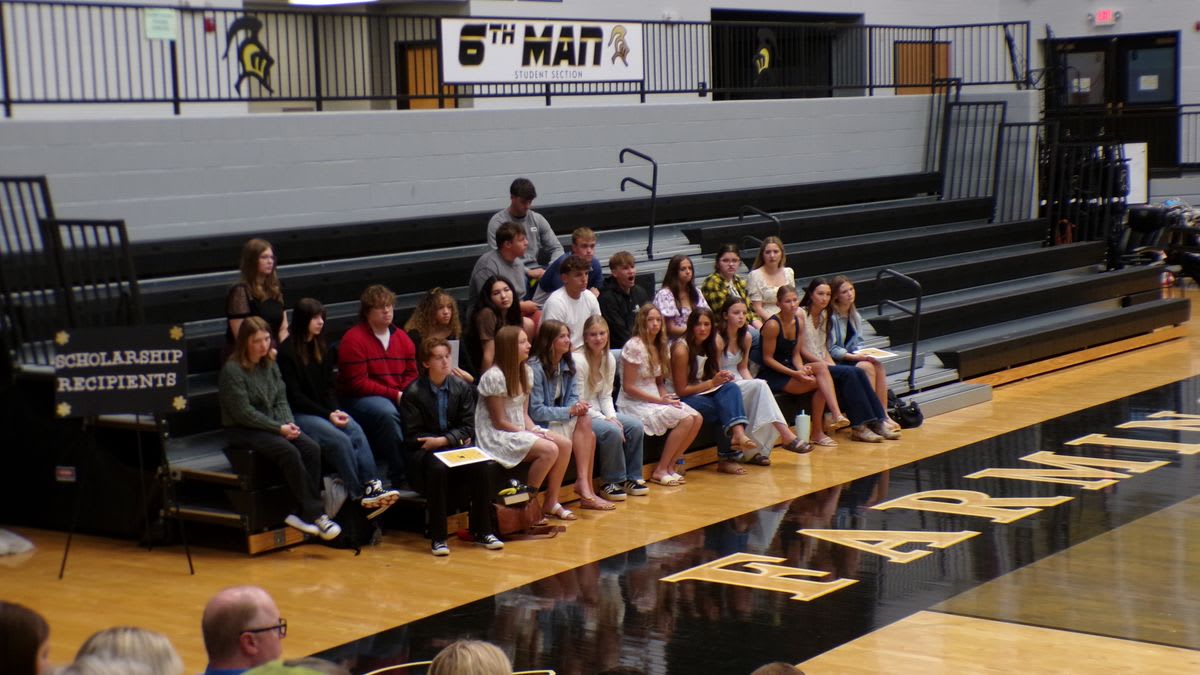 Farmington Students Awarded $23K in Memorial Scholarships