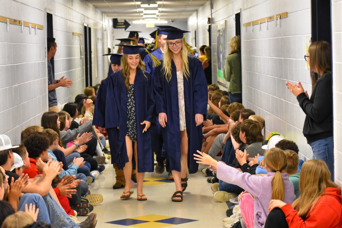 Small Virginia Town Awards Seniors $165K in Scholarships - Image 2