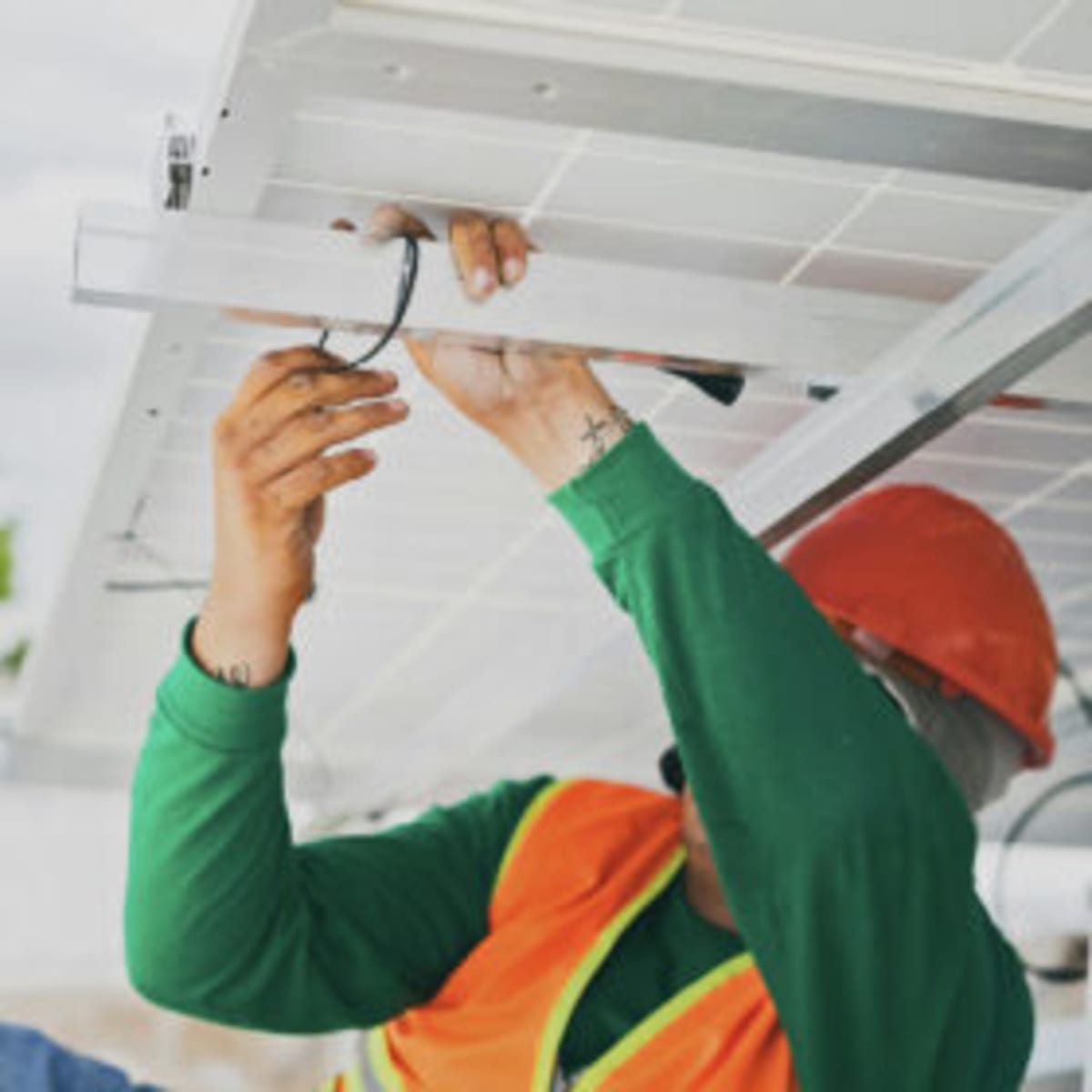 Free Online Program Opens Clean Energy Career Pathways - Image 2