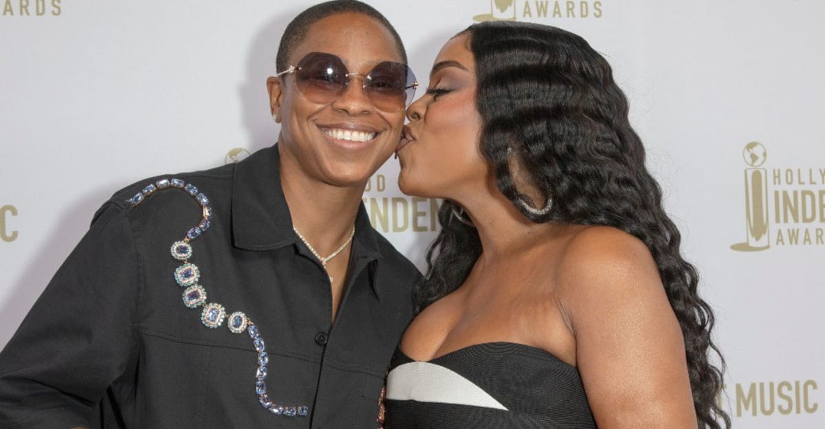Niecy Nash Surprised With 6-Carat Ring on Anniversary