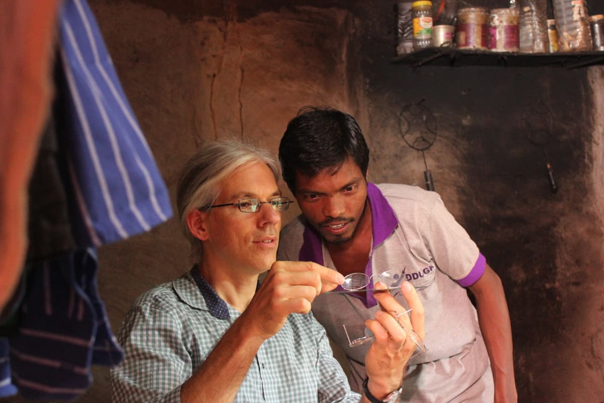 Teacher's $1 Glasses Help 1 Billion People See Clearly