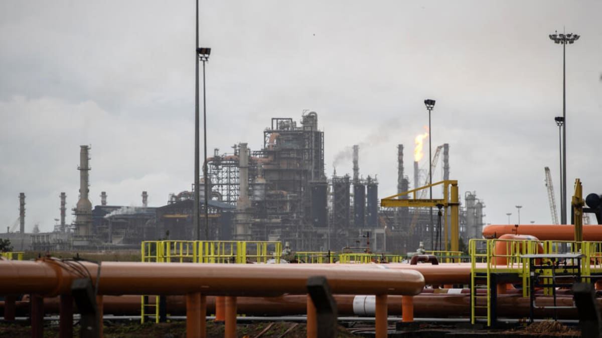 Africa's Largest Refinery Opens $1.6B IPO to Public - Image 2