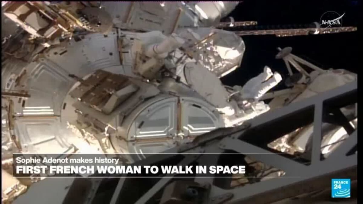 First French Woman Walks in Space at ISS - Image 2