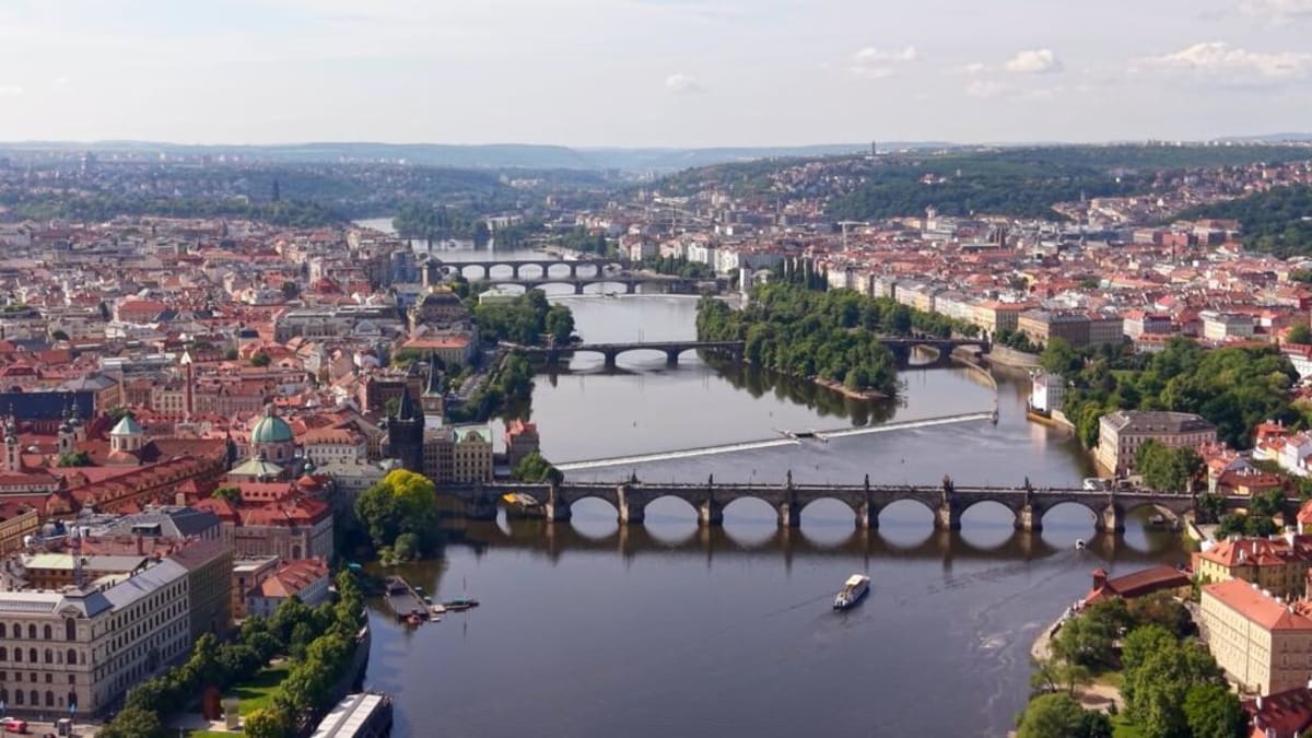 Prague's Art Scene Shines in New Cultural Spotlight - Image 2