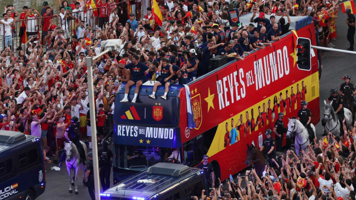 Spain Wins 2026 World Cup, Second Star Above Badge - Image 2