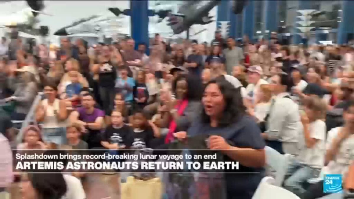 Four Astronauts Complete First Moon Flyby in 50 Years