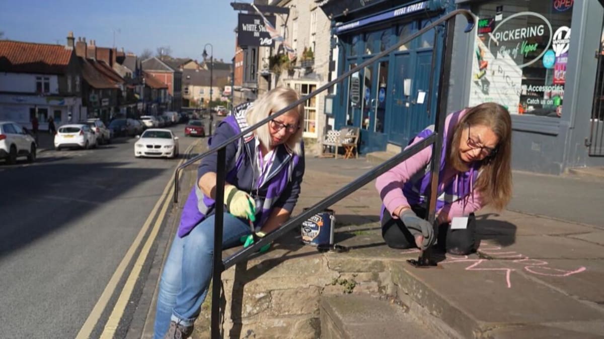 UK Volunteers Revive Towns Hit by Budget Cuts - Image 2