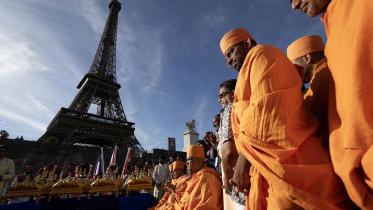 French Legionnaire Escapes Guerrillas After 4-Day Trek - Image 5