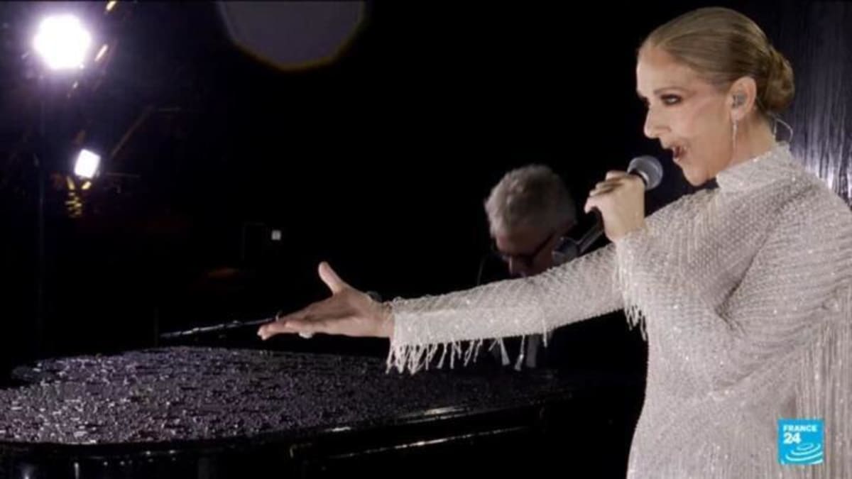 Céline Dion Returns to Stage in Paris After 6 Years - Image 3