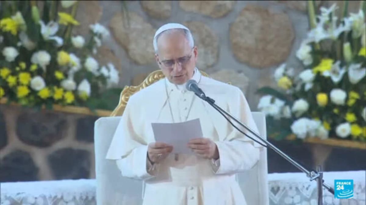 Pope Leo XIV Calls for Peace in Cameroon Visit - Image 4