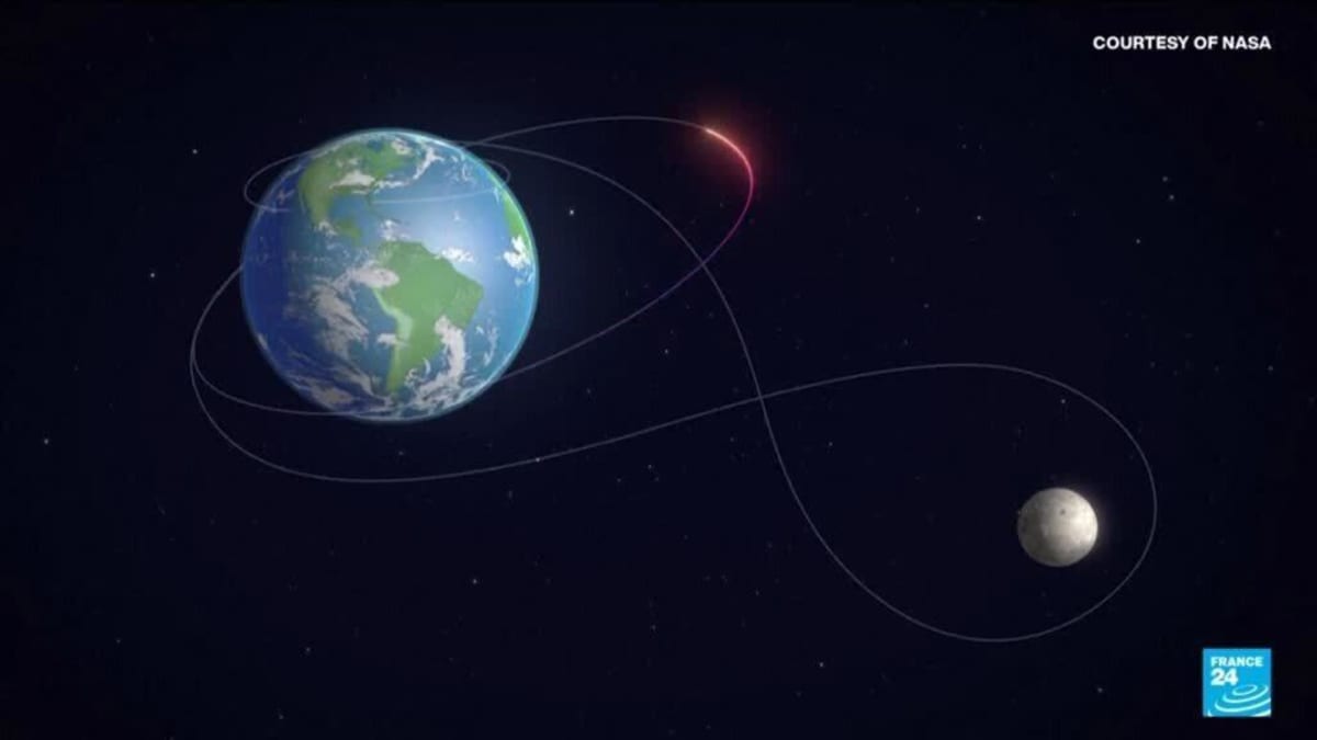 Artemis Crew Passes Moon's Gravity Threshold - Image 2
