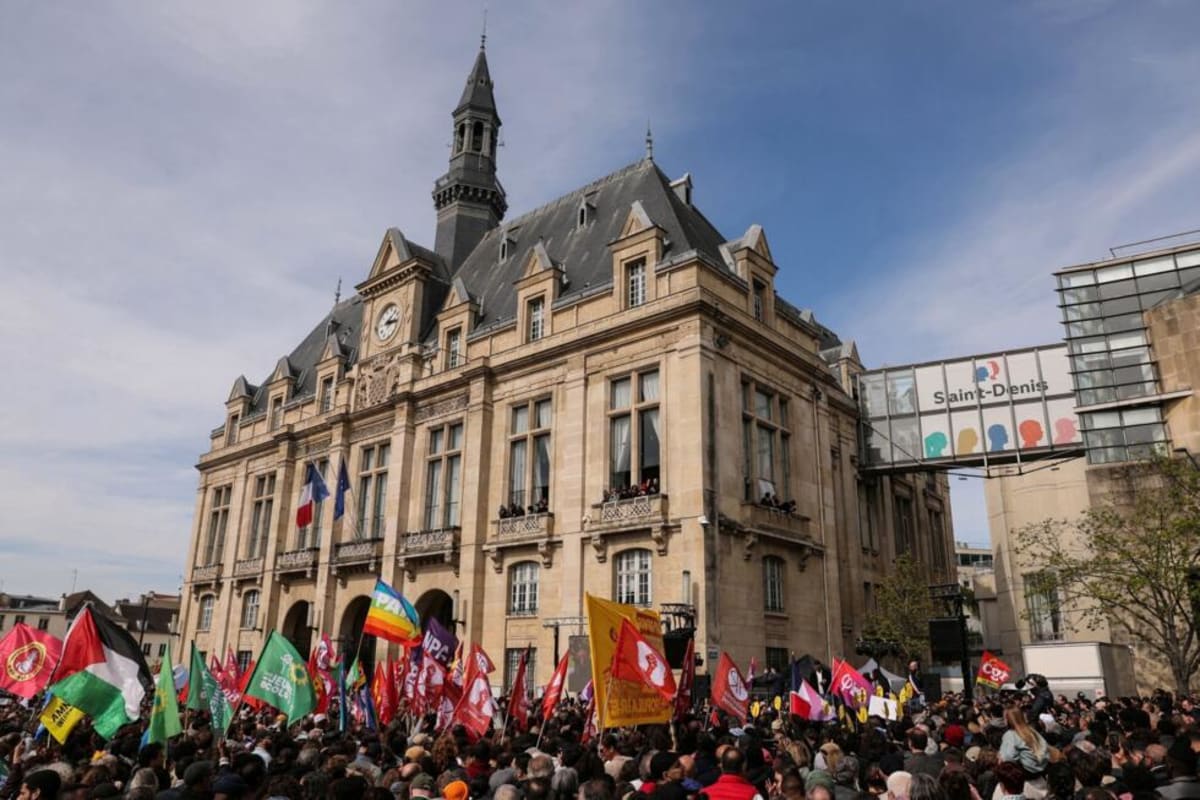 Thousands Rally in Saint-Denis for Black Mayor Facing Racism - Image 4