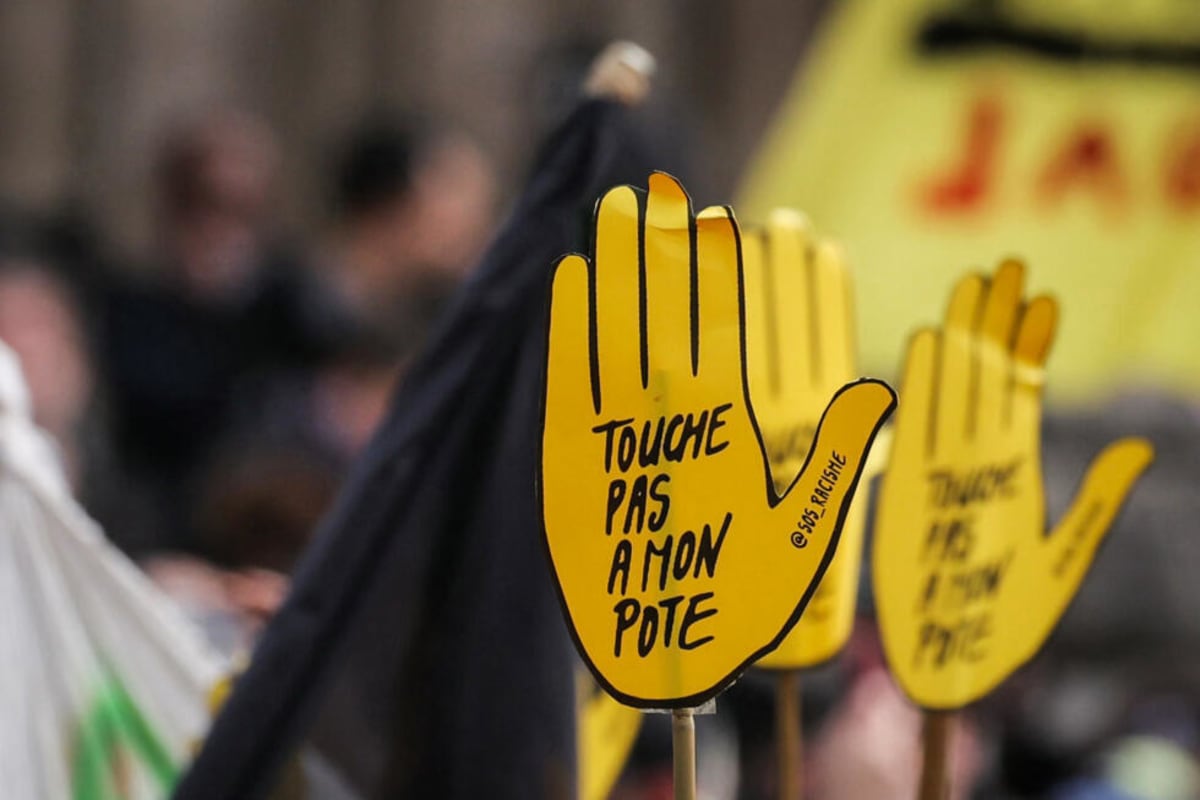 Thousands Rally in Saint-Denis for Black Mayor Facing Racism - Image 3