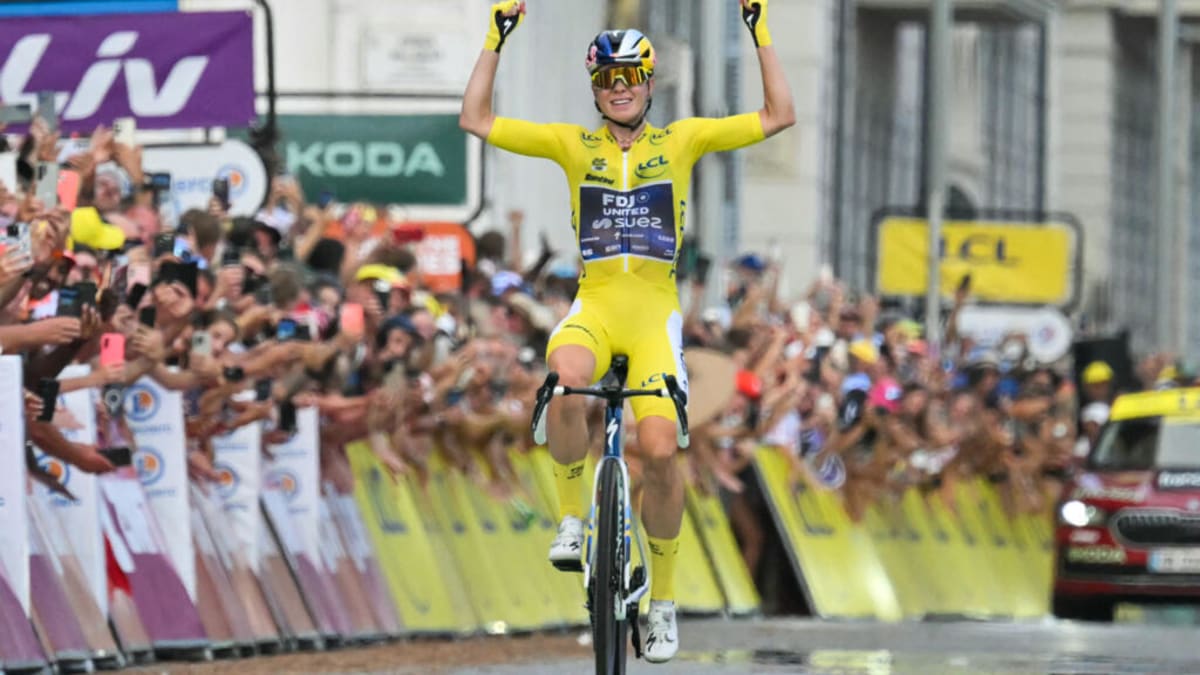 Demi Vollering Wins Second Women's Tour de France Title - Image 2