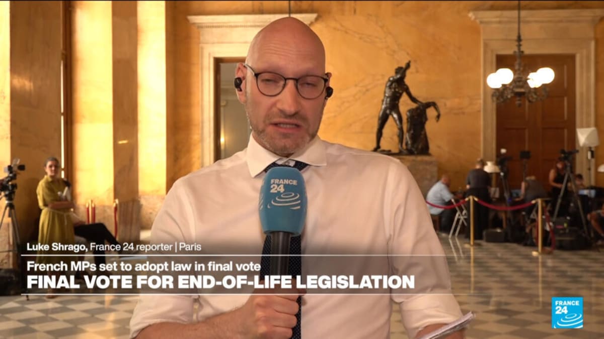 France Passes Law Giving Terminally Ill New End-of-Life Choice - Image 3