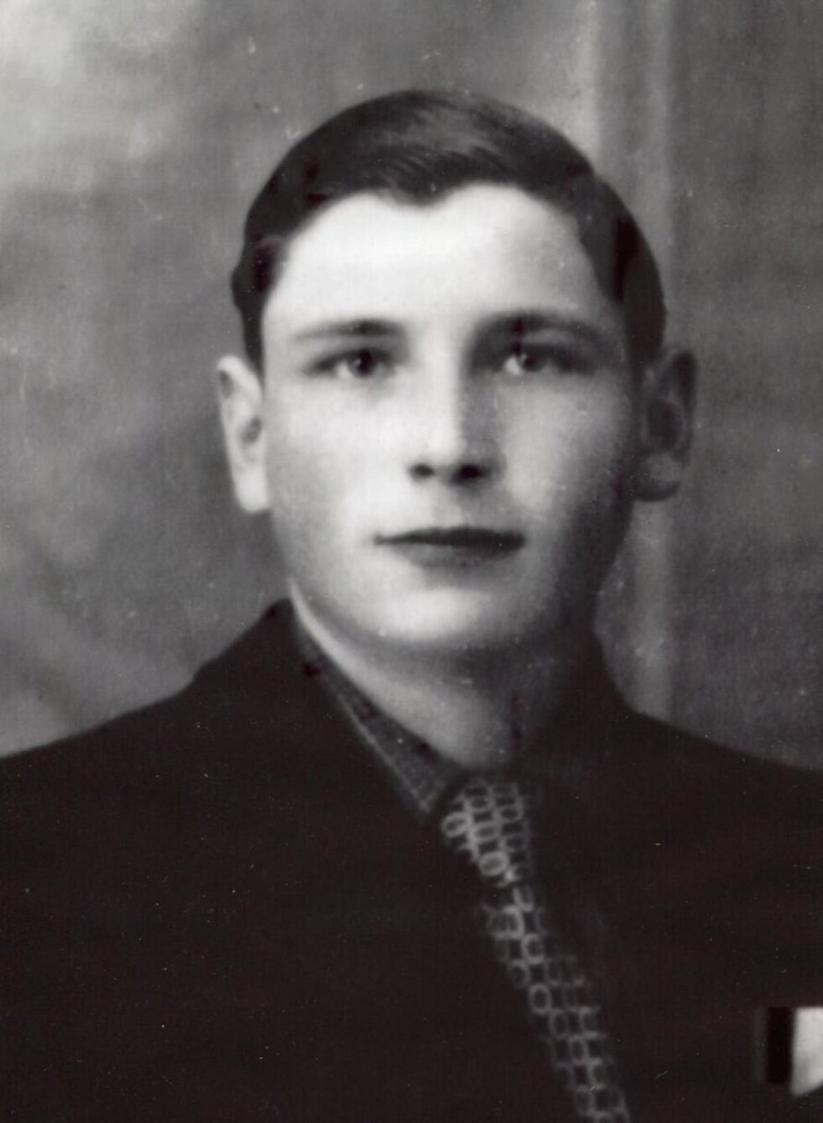 102-Year-Old Resistance Hero Still Fighting for Hope - Image 3