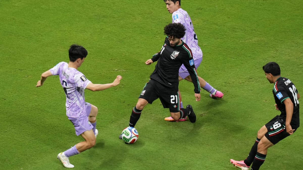 Mexico First to Reach World Cup 2026 Knockout Stage