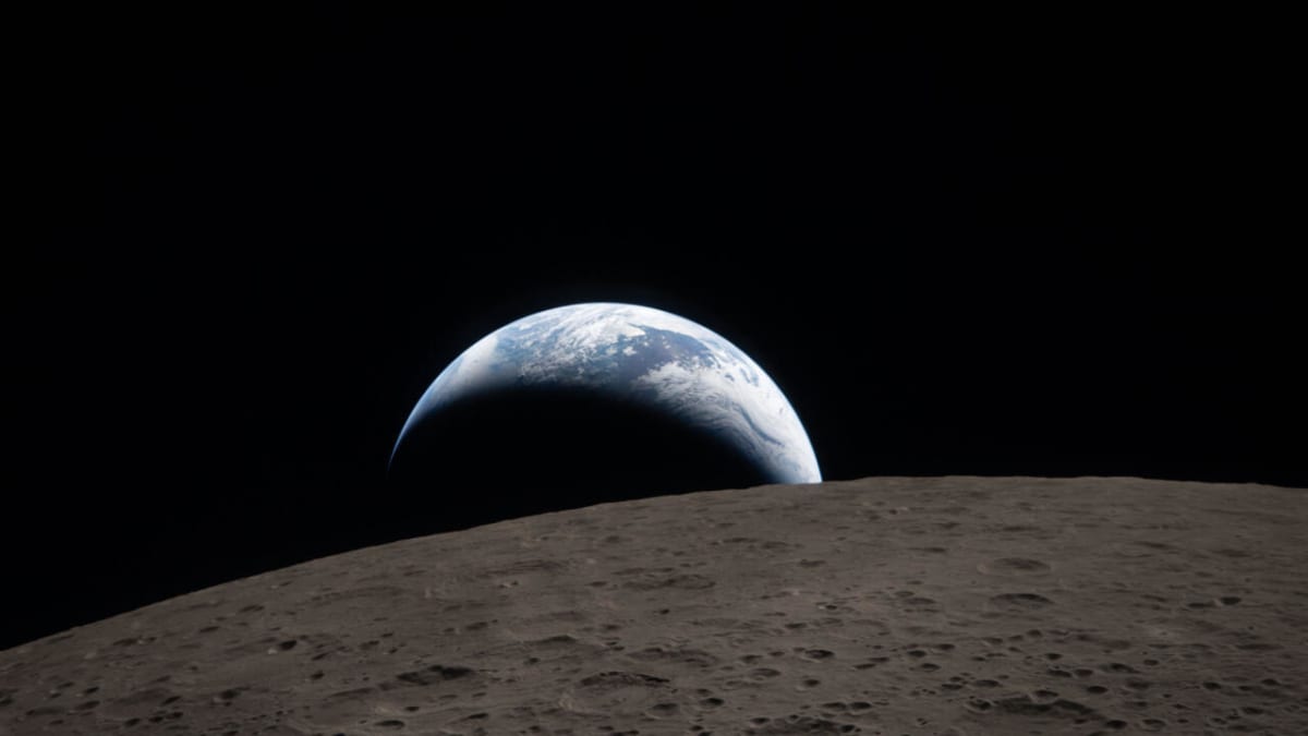 Artemis II Crew Captures Stunning Earthset From Moon