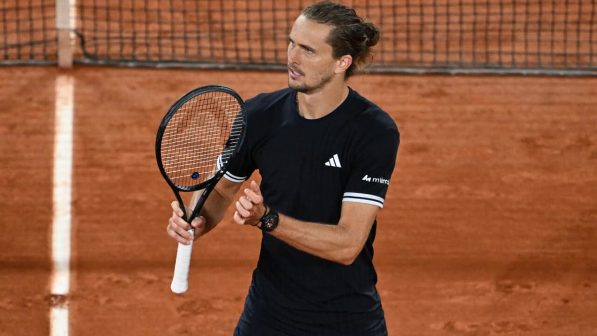Zverev Reaches French Open Semis, Grand Slam Dream Alive