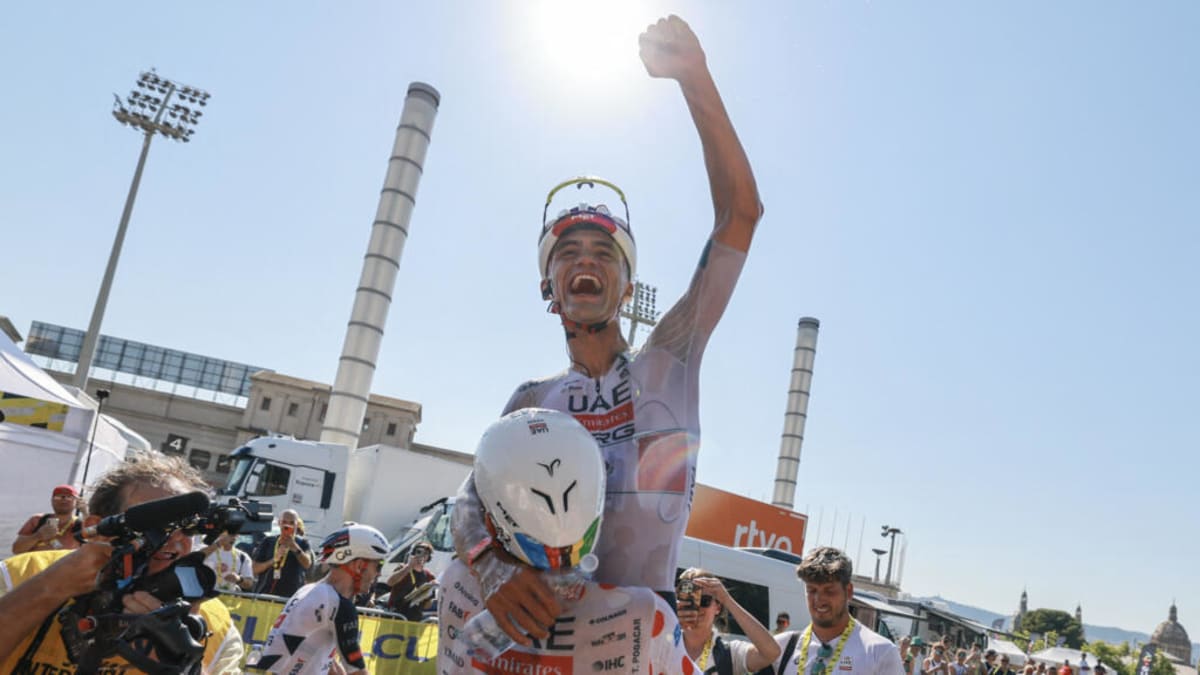 Mexican Cyclist Wins Tour de France Stage Despite Bike Failure - Image 2