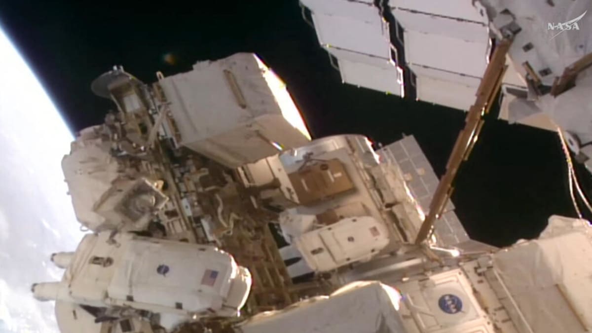 France's Sophie Adenot Makes History on ISS Spacewalk - Image 2